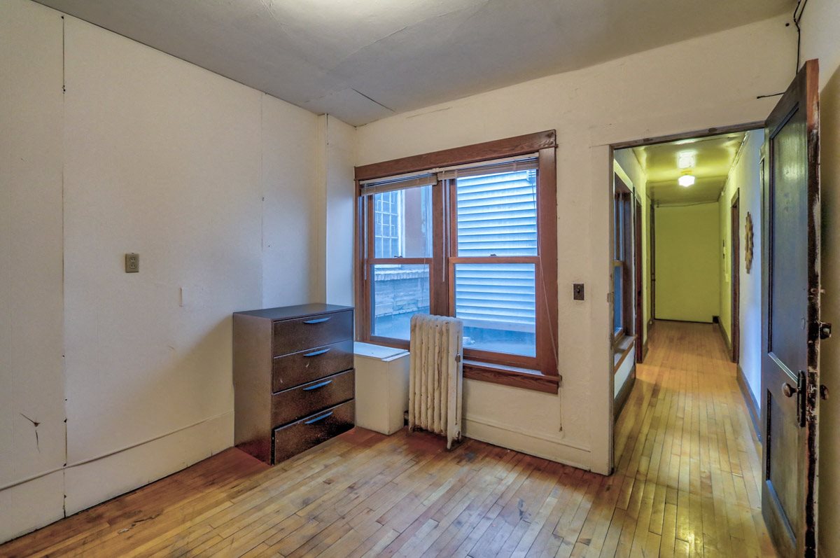 Gallery Photo 15